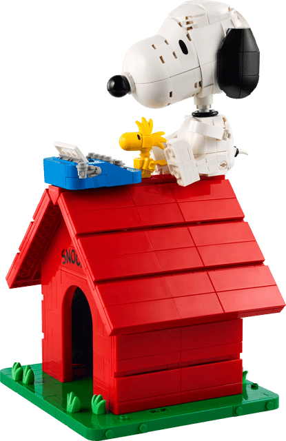 Lego Ideas Peanuts: Snoopys Doghouse