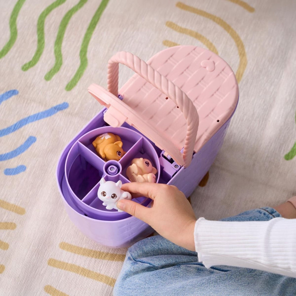 Little Live Pets Mama Surprise Kitty Playset
