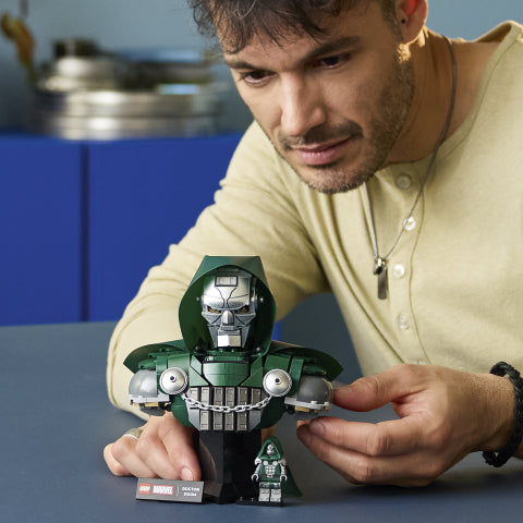Lego Marvel Doctor Doom Bust