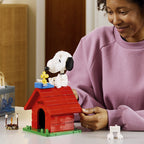 Lego Ideas Peanuts: Snoopys Doghouse