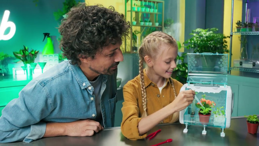 Science&Play Smart-Tech Greenhouse